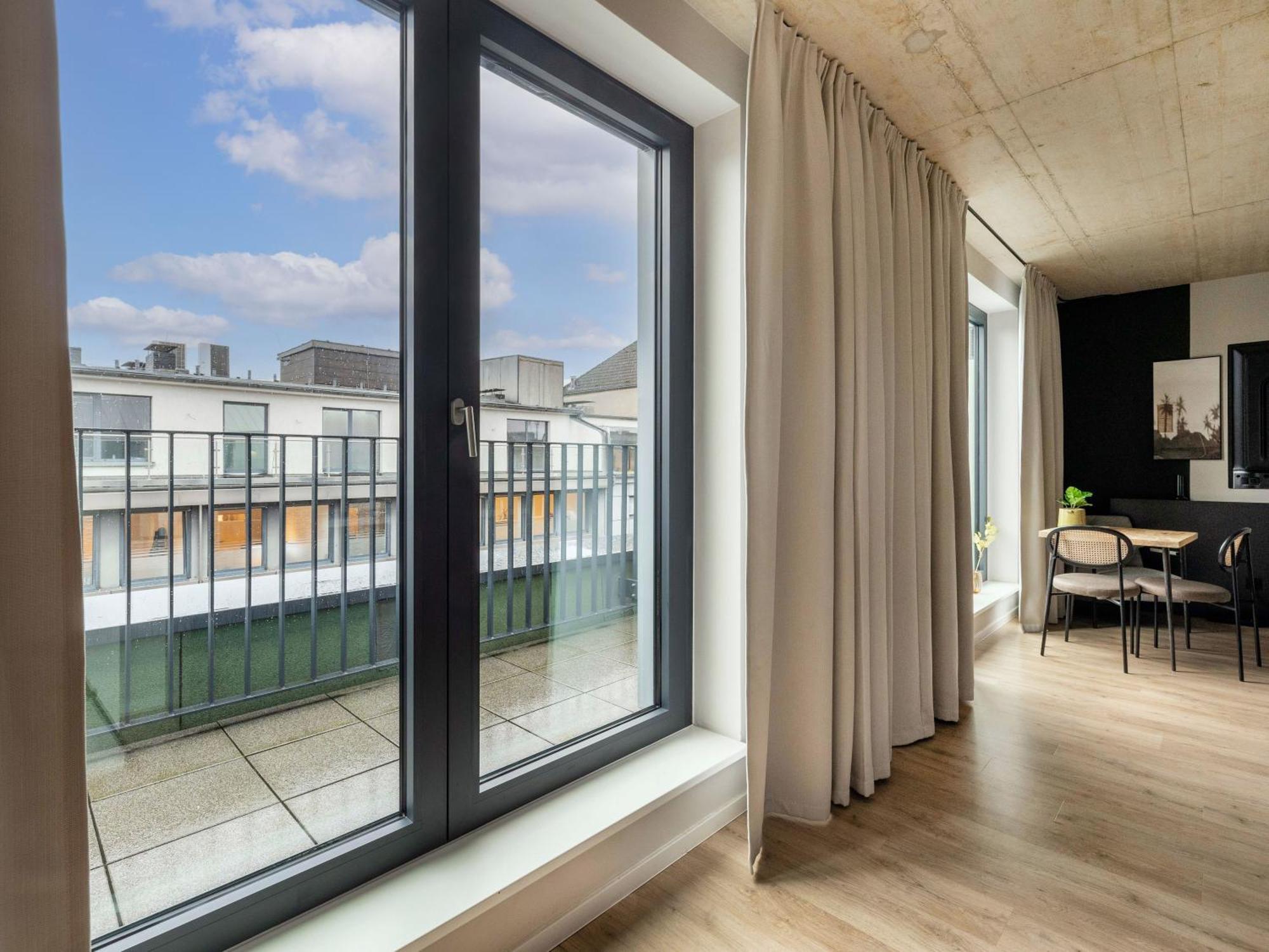 Limehome Duesseldorf Stresemannstrasse - Digital Access Bilik gambar