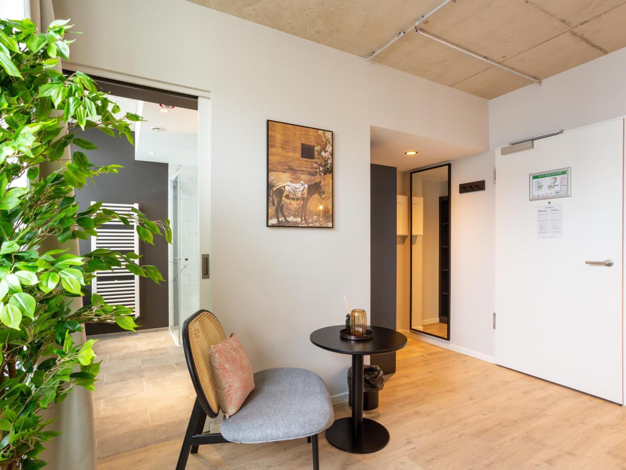 Limehome Duesseldorf Stresemannstrasse - Digital Access Bilik gambar